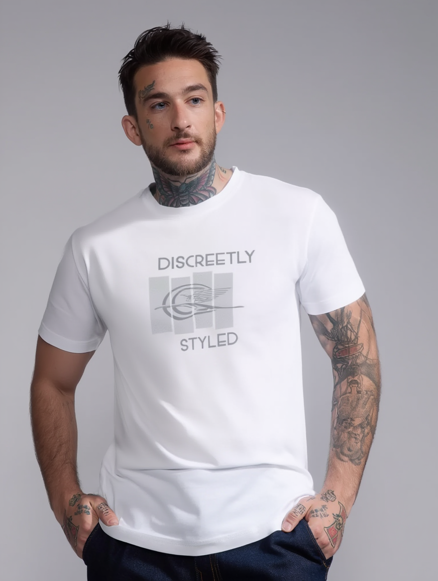 DISCREETLY STYLED TSHIRT MEN